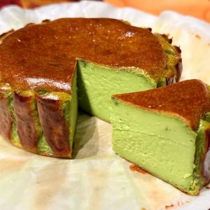 Pistachio Burnt Cheesecake